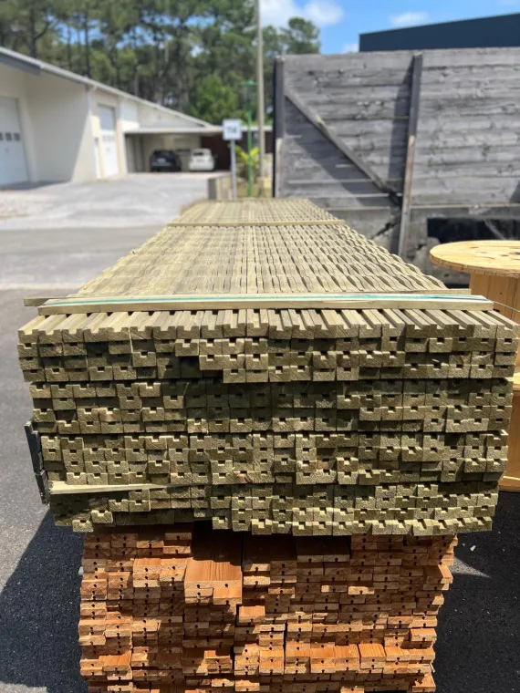 Nouveau produit wood solution : lame de ventilation pour bardage bois à Seignosse, Hossegor, WOOD SOLUTION